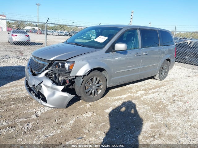 2C4RC1HG4FR619477 Chrysler Town & Country S