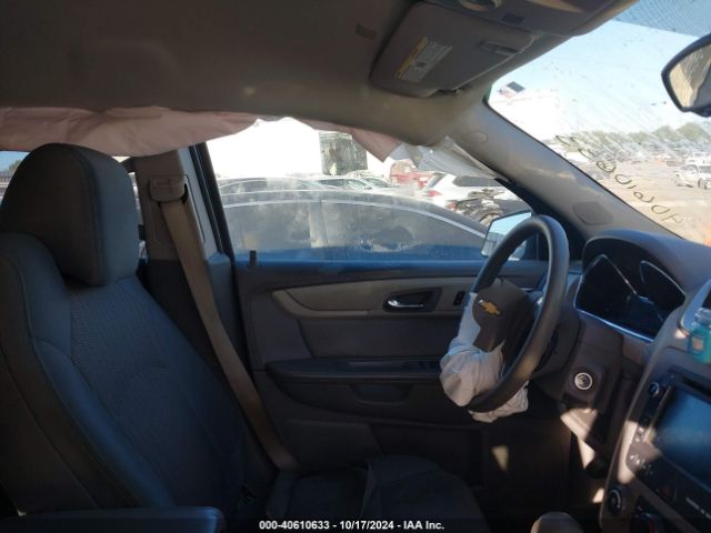 1GNKRFKD4HJ153382 Chevrolet Traverse Ls