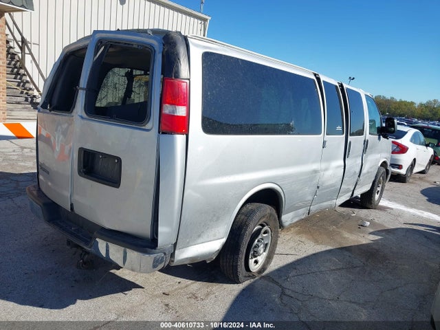 Chevrolet Express 3500 Lt 2017 1GAZGPFG0H1264169 Image 4