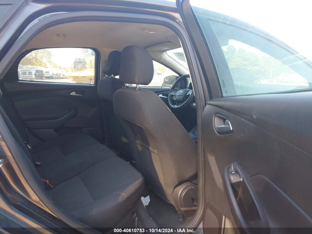Ford FOCUS SE 2015 1FADP3K24FL282458 Image 8