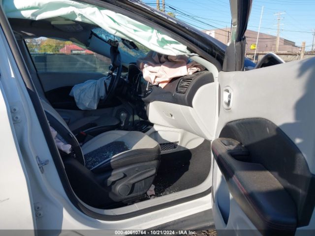 3C4NJDCB6JT354326 Jeep Compass Limited 4x4