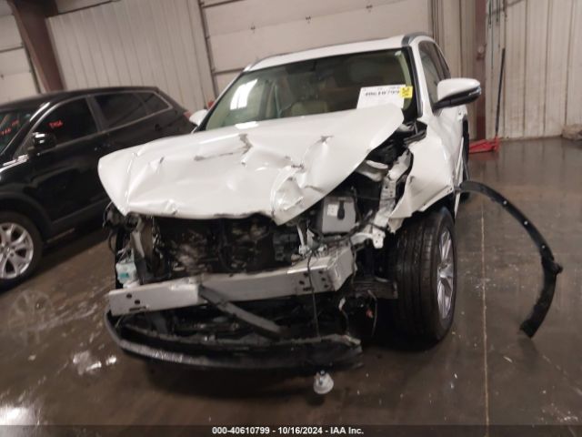 5TDKKRFH3FS041975 Toyota Highlander Xle V6