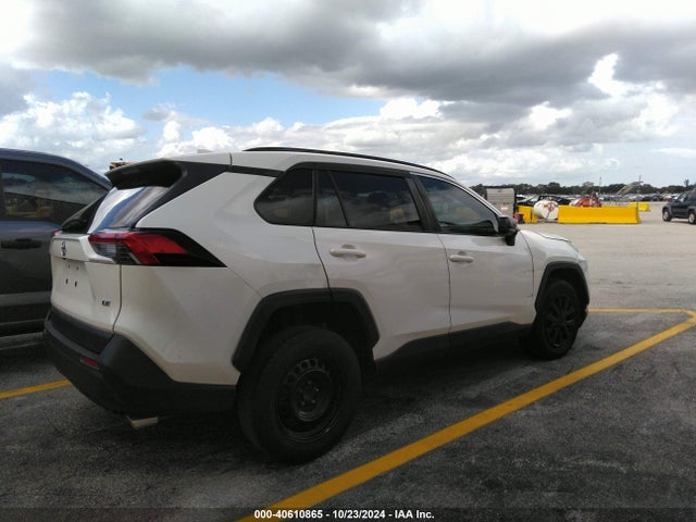 Toyota RAV4 LE 2019 JTMH1RFV0KJ005560 Image 13