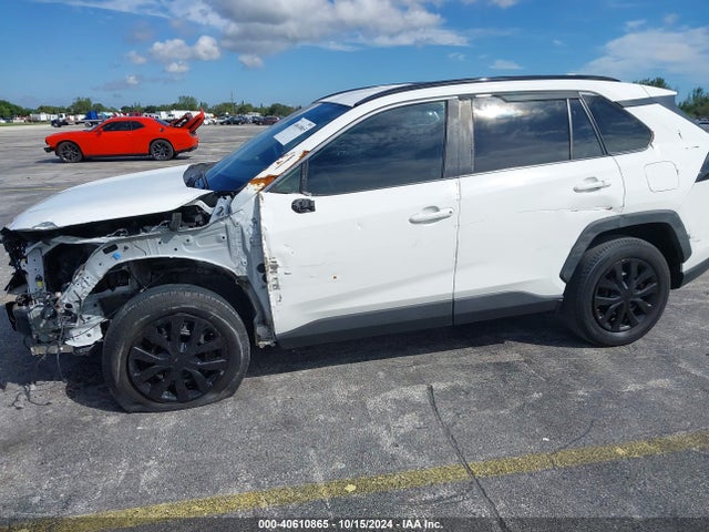 Toyota RAV4 LE 2019 JTMH1RFV0KJ005560 Image 6