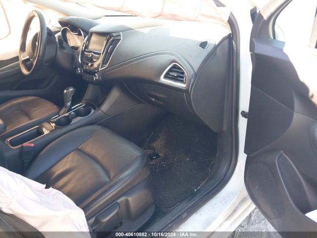Chevrolet Cruze Premier Auto 2018 3G1BF6SM7JS611740 Image 5