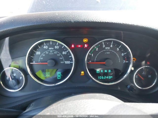 1C4BJWEG8GL173224 Jeep Wrangler Unlimited Sahara
