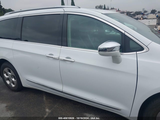 2C4RC1N77JR230071 Chrysler Pacifica Hybrid Limited