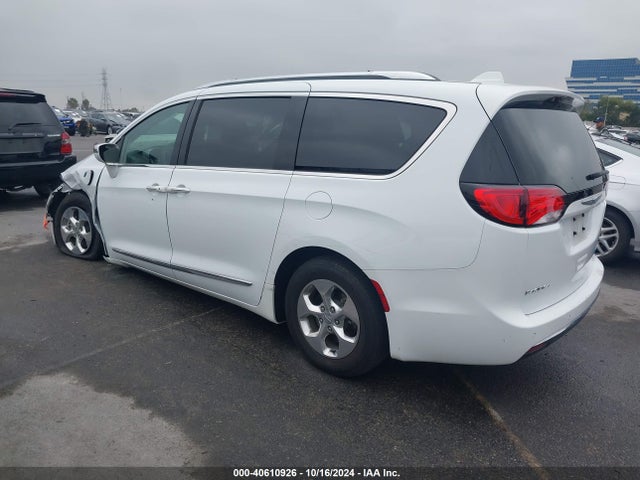 Chrysler Pacifica Hybrid Limited 2018 2C4RC1N77JR230071 Image 3