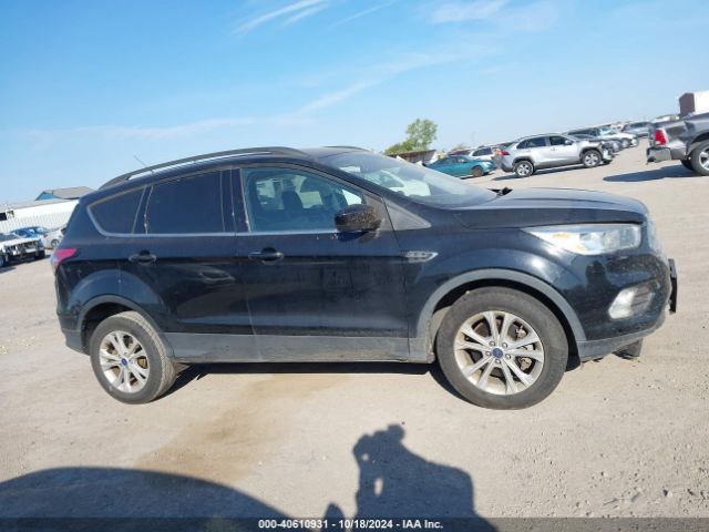 1FMCU9GD3JUC11620 Ford ESCAPE SE