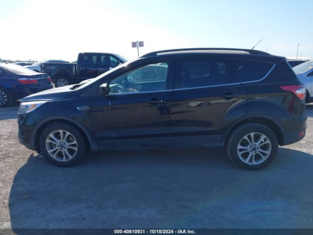 1FMCU9GD3JUC11620 Ford ESCAPE SE