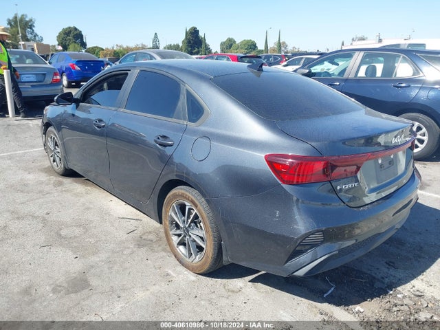 KIA Forte Lxs 2023 3KPF24AD9PE575552 Image 3