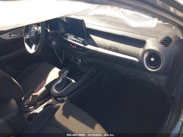 KIA Forte Lxs 2023 3KPF24AD9PE575552 Image 5