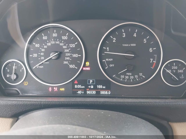 BMW 320i 2018 WBA8A9C51JAH12010 Image 7