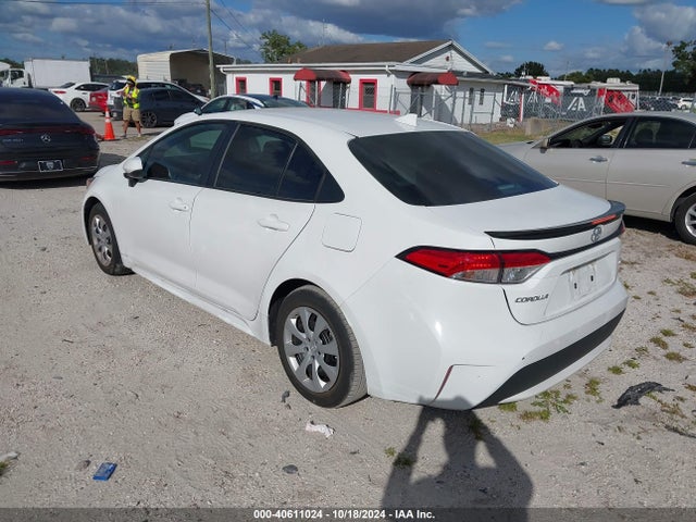 Toyota COROLLA LE 2022 5YFEPMAE4NP392206 Image 3