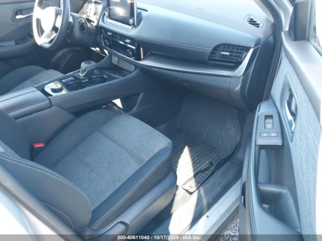 JN8BT3BB7NW330744 Nissan Rogue Sv Intelligent Awd