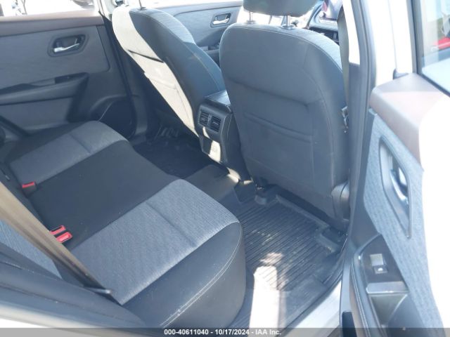 JN8BT3BB7NW330744 Nissan Rogue Sv Intelligent Awd