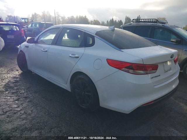 KIA Optima Lx 2018 5XXGT4L32JG183341 Image 3