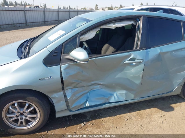 Toyota Prius Two 2016 JTDKBRFU7G3018506 Image 17