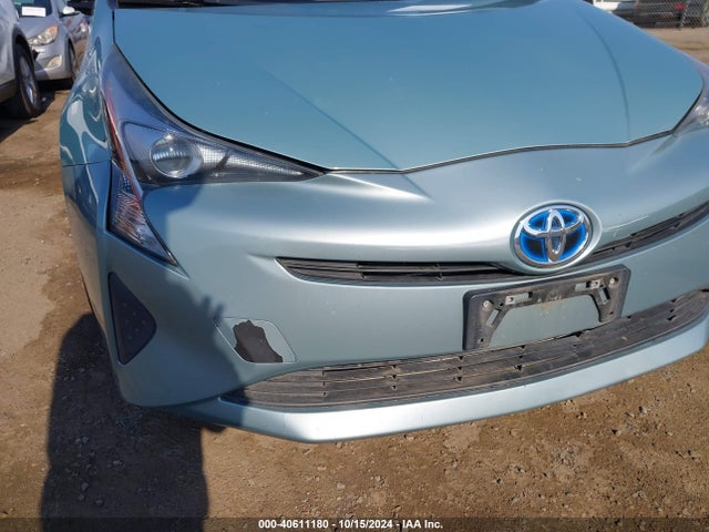 Toyota Prius Two 2016 JTDKBRFU7G3018506 Image 20