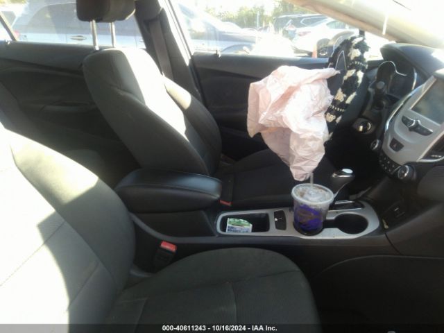 1G1BC5SM5H7127934 Chevrolet Cruze Ls Auto