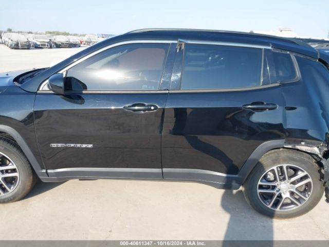 3C4NJCBB2KT743154 Jeep Compass Sun And Wheel Fwd