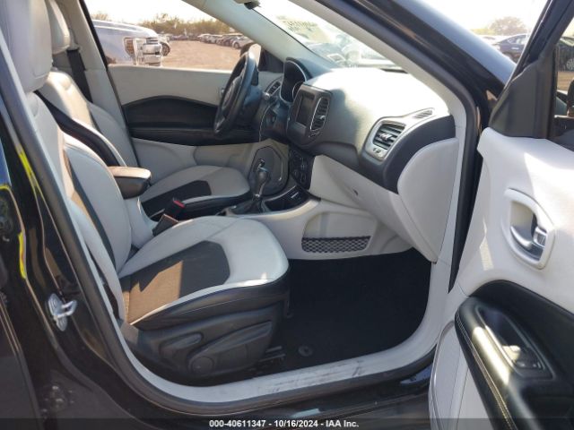 3C4NJCBB2KT743154 Jeep Compass Sun And Wheel Fwd