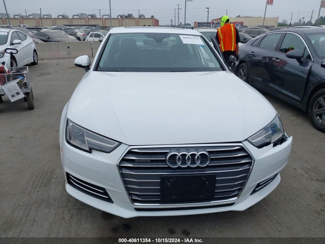 WAUANAF48HN000877 Audi A4 2.0t Premium