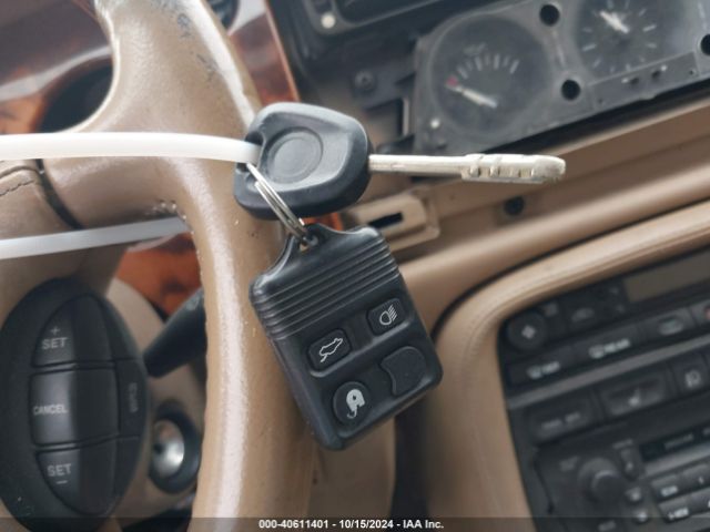 1997 JAGUAR XK8 SAJGX5745VC002172 Photo 10