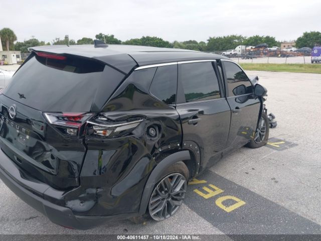 5N1BT3AA2RC678071 Nissan Rogue S Fwd