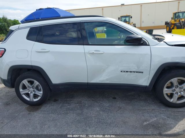 3C4NJDBNXRT596706 Jeep Compass Latitude 4x4