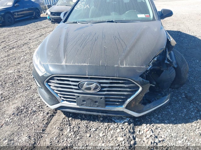 5NPE24AF8KH755123 Hyundai SONATA SE