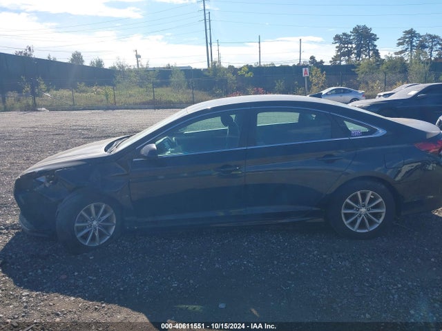 5NPE24AF8KH755123 Hyundai SONATA SE