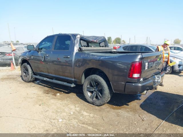 2018 RAM 1500 1C6RR7MT1JS228516 Photo 2
