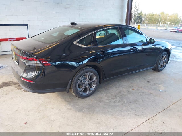 Honda ACCORD EX 2024 1HGCY1F32RA070170 Image 4