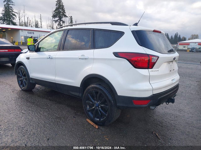 Ford Escape Titanium 2019 1FMCU9J95KUB39339 Image 3