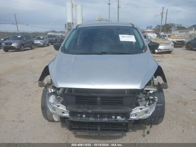 1FMCU0F77HUD05713 Ford ESCAPE S