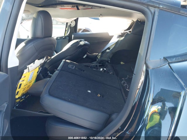 2021 TESLA MODEL Y 5YJYGDEE8MF245615 Photo 7