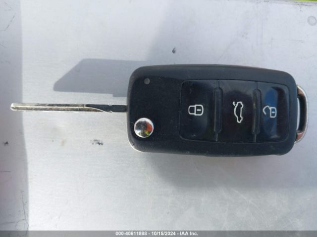 1VWBN7A3XEC049897 Volkswagen Passat 2.0l Tdi Se