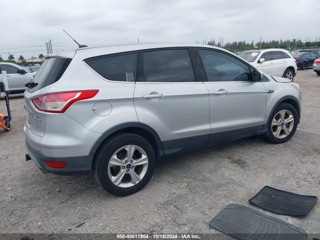 Ford ESCAPE SE 2016 1FMCU0G91GUB04162 Image 4