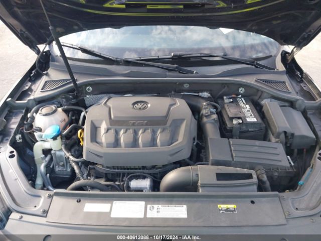 1VWLA7A32KC013102 Volkswagen Passat 2.0t Wolfsburg Edition