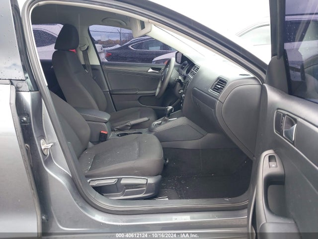 3VW267AJ5GM276167 Volkswagen Jetta 1.4t S