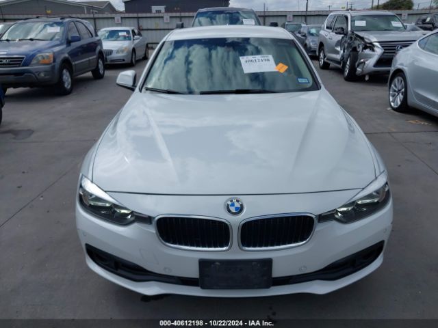 WBA8A3C53GK689648 BMW 320i Xdrive