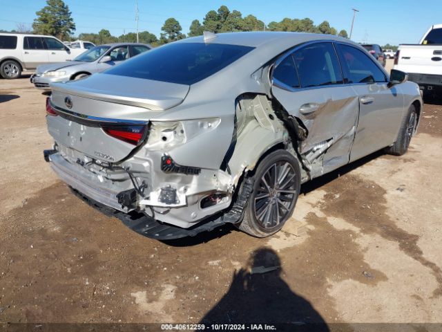 58ADA1C13PU026740 Lexus ES 300H