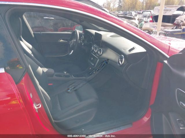 WDDSJ4GB1HN484284 Mercedes-Benz CLA 250 4MATIC