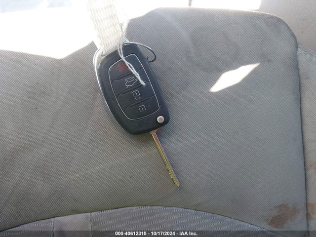 Hyundai SONATA SE 2016 5NPE24AF0GH355497 Image 11
