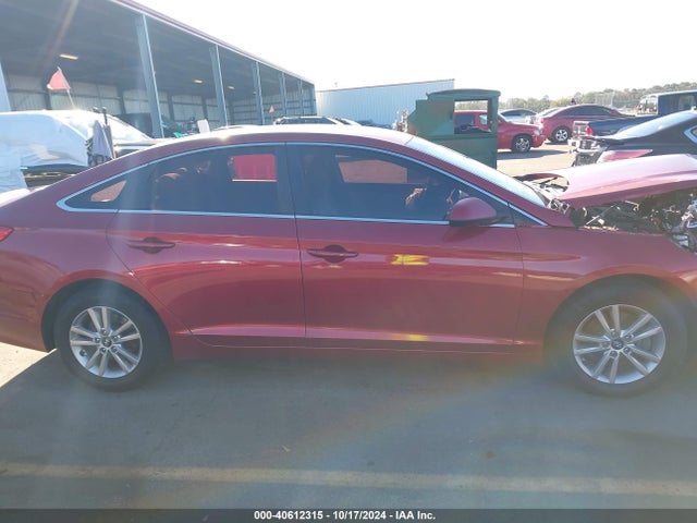 Hyundai SONATA SE 2016 5NPE24AF0GH355497 Image 13