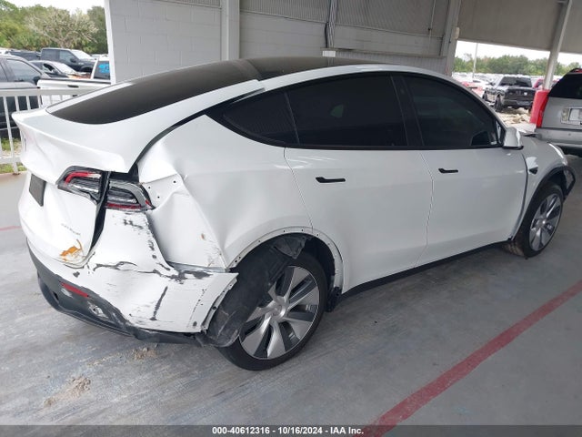 2023 TESLA MODEL Y 7SAYGDEE1PA028153 Photo 3