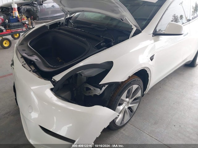 2023 TESLA MODEL Y 7SAYGDEE1PA028153 Photo 5