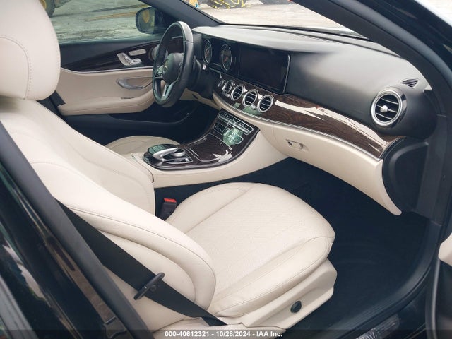 WDDZH6JB1KA624895 Mercedes-Benz E 450 4matic