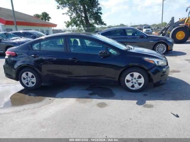 3KPFK4A71JE168939 KIA FORTE LX